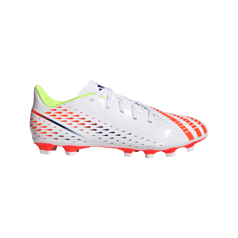 Tacos de Futbol Predator Edge.4 versatil