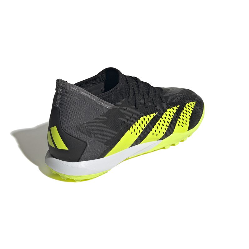 PREDATOR-ACCURACY.3-Football-boots-Turf
