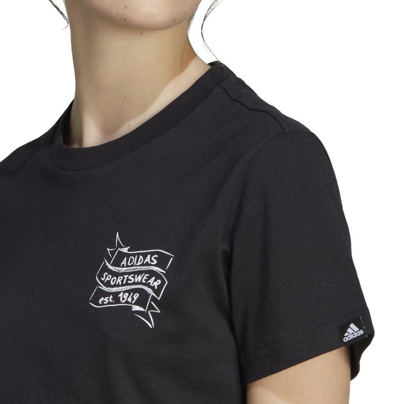 Camiseta-Brand-Love-Graphic