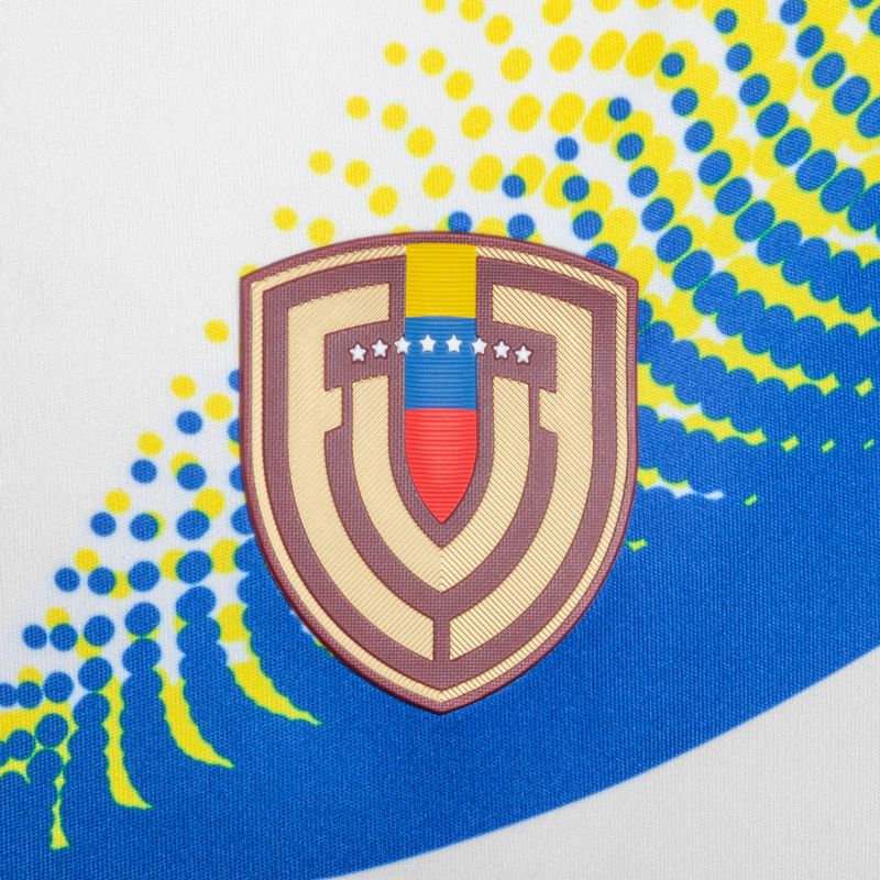 HR4240_D1_Torso_eCom_Detail