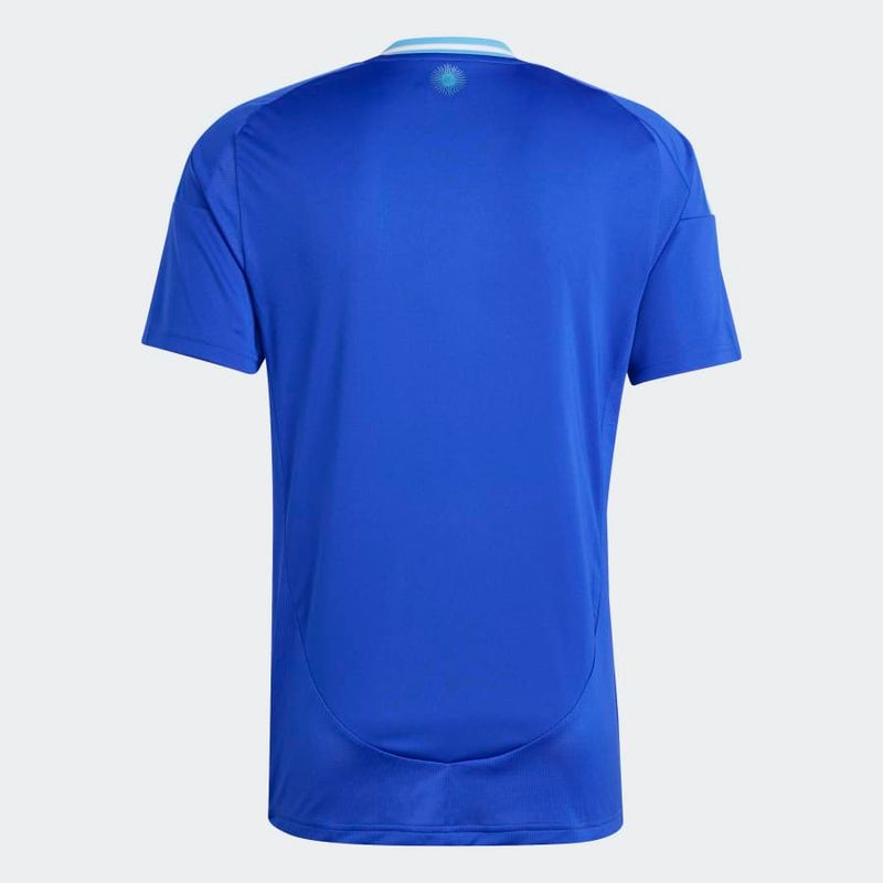 IP8413_3_APPAREL_Photography_Back-Center-View