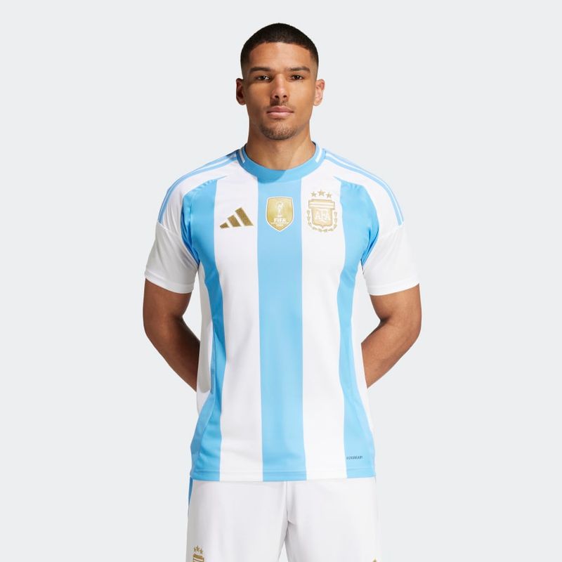 IP8409_4_APPAREL_On-Model_Standard-View