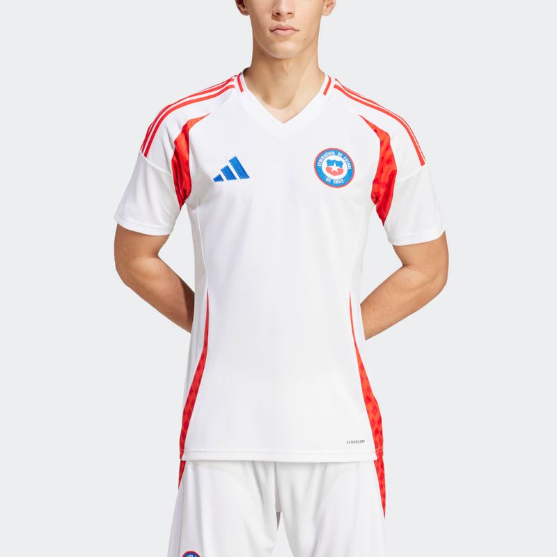 IQ0674_5_APPAREL_On-Model_Front-View