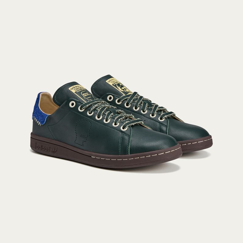 IH3433_6_FOOTWEAR_Photography_Front-Lateral-Top-View_grey