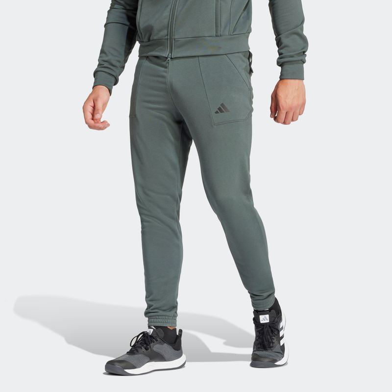 IT4311_3_APPAREL_On-Model_Standard-View_grey
