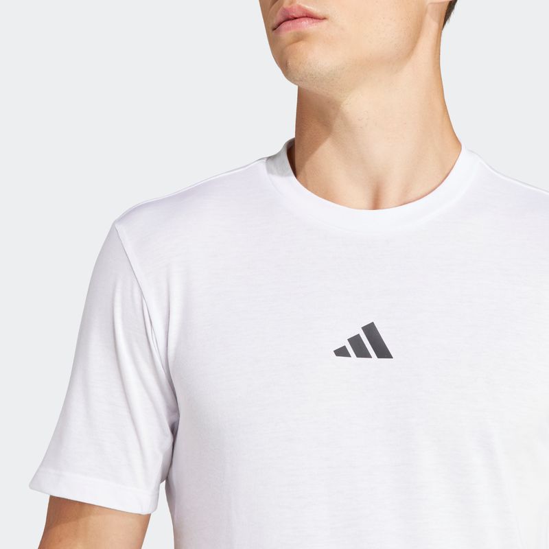 IT2125_8_APPAREL_On-Model_Detail-View-2_grey