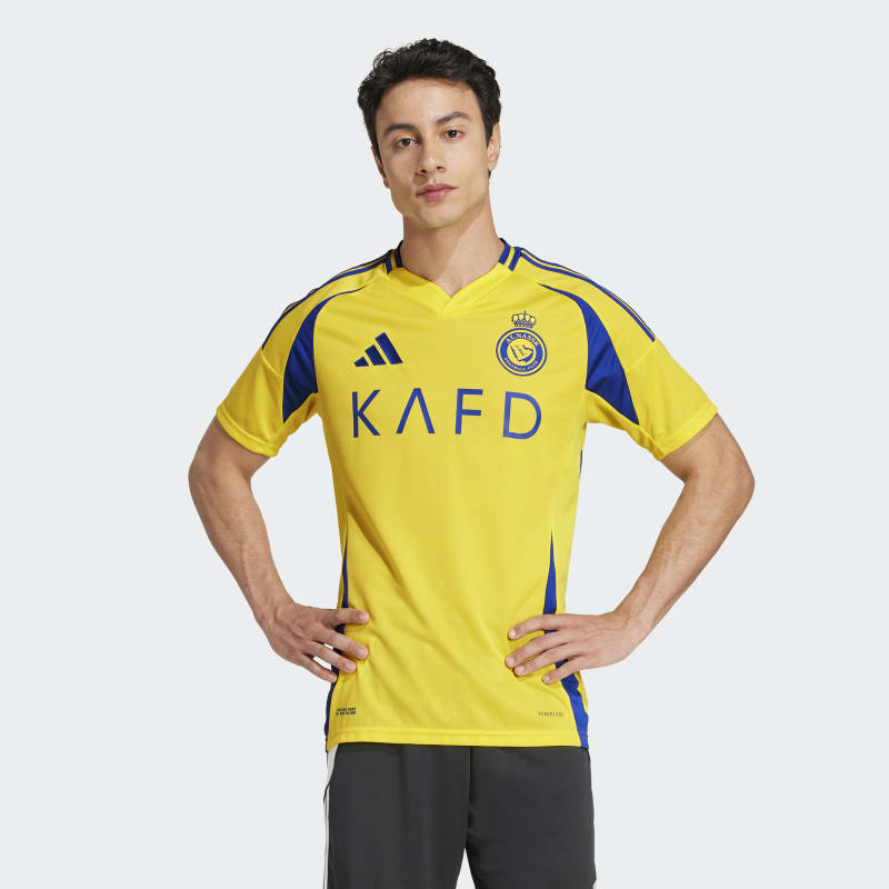 JP0459_APPAREL