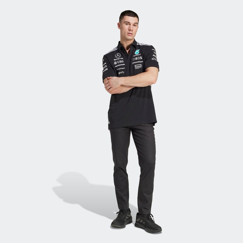 JW5391_5_APPAREL_On-Model_Standard-Outfit-View_grey