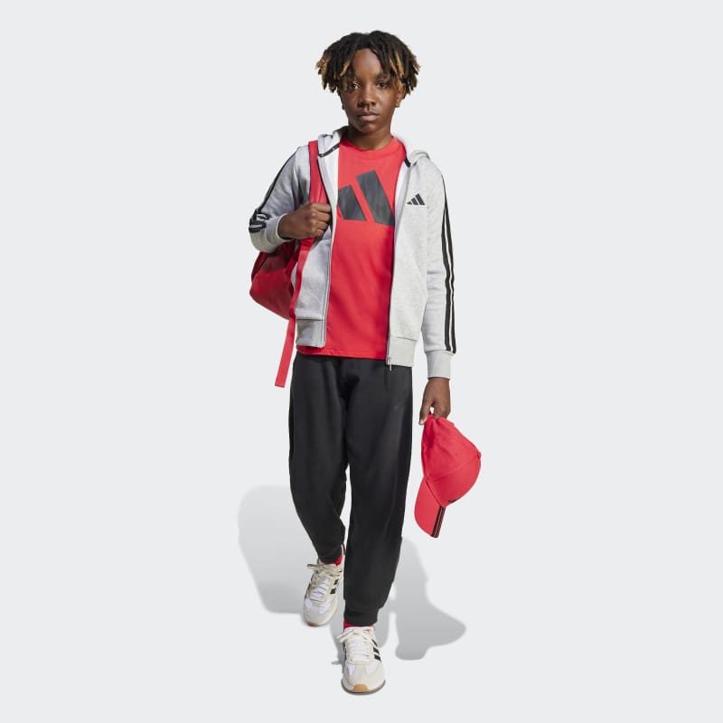 JC9664_4_APPAREL_On-Model_Walking-View_grey.jpg