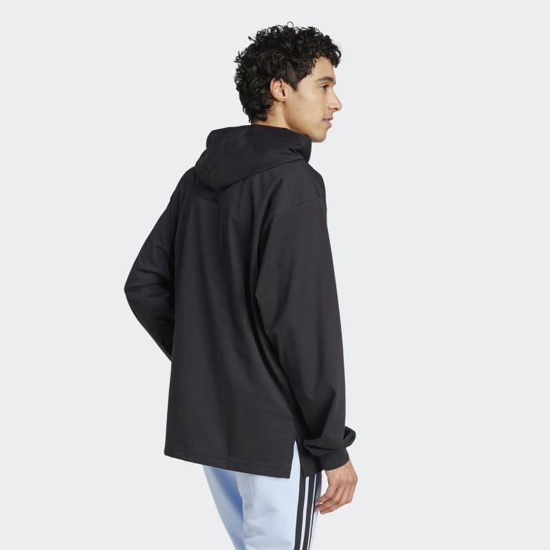 IN6183_3_APPAREL_On-Model_Back-View_grey.jpg