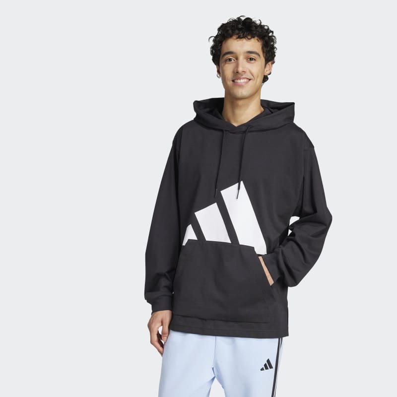 IN6183_2_APPAREL_On-Model_Standard-View_grey.jpg