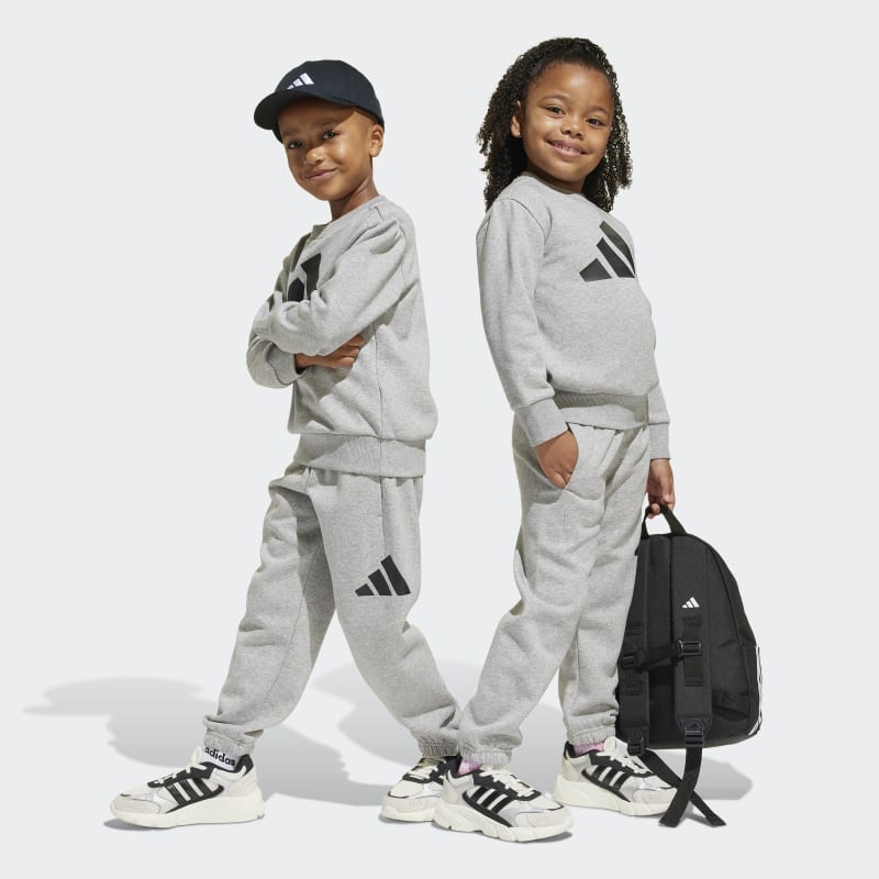JC9725_10_APPAREL_On Model_Standard Unisex Pair Shot_grey.jpg