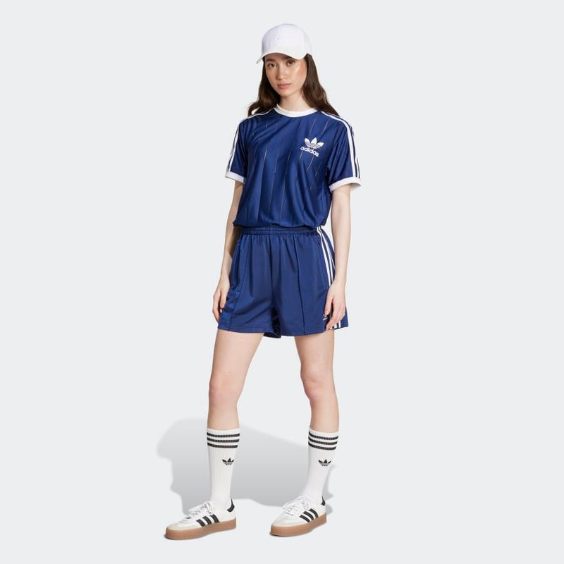 IY7211_6_APPAREL_On Model_Walking View_grey.jpg