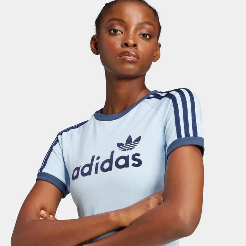 JC7704_6_APPAREL_On Model_Detail View 2_grey.jpg