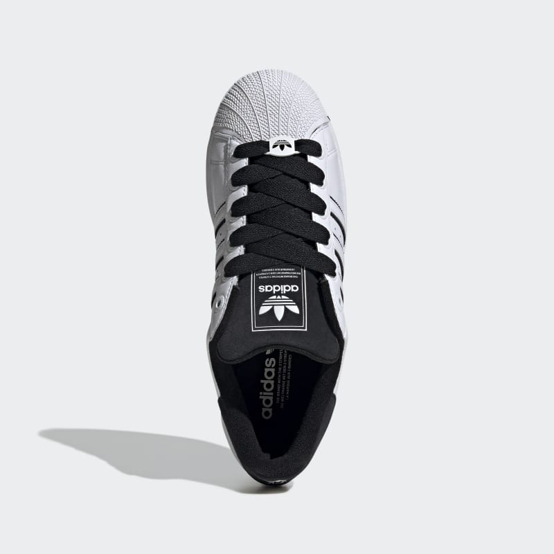JH5469_3_FOOTWEAR_Photography_Top Portrait View_grey.jpg