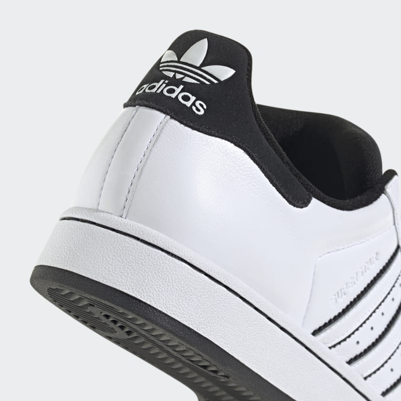 JH5469_8_FOOTWEAR_Photography_Detail View 1_grey.jpg
