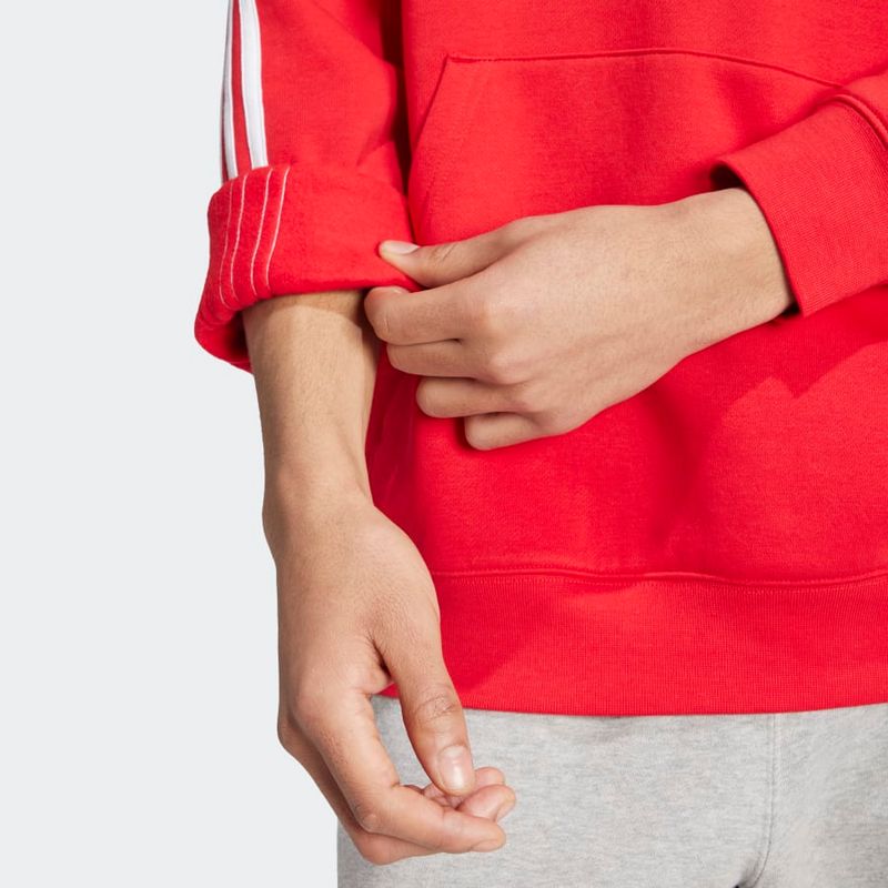 IR9868_7_APPAREL_On Model_Detail View 1_grey.jpg