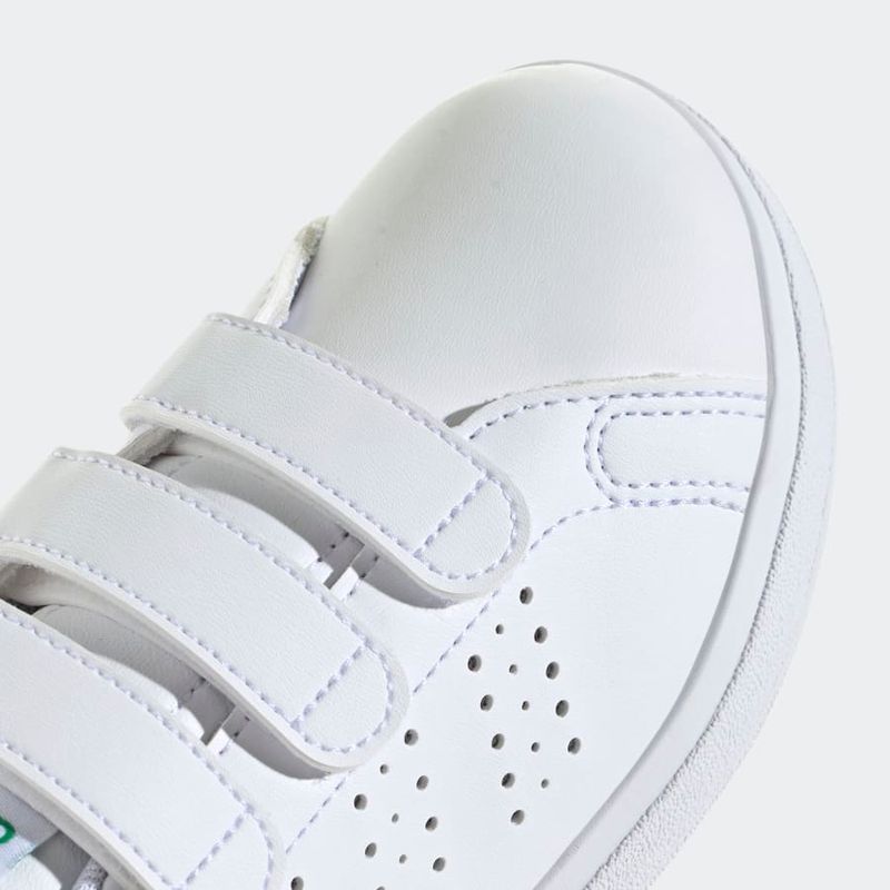 IE9019_9_FOOTWEAR_Photography_Detail-View-2_grey.jpg
