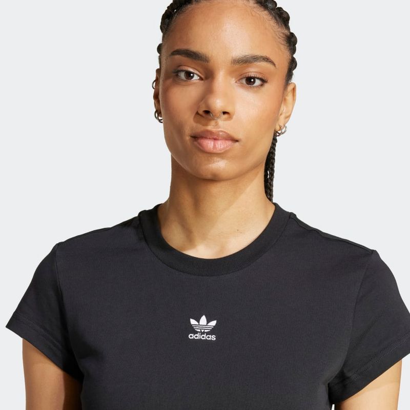 IW5707_8_APPAREL_On Model_Detail View 2_grey.jpg