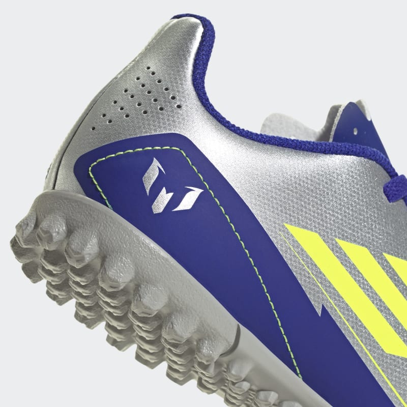 IH0923_8_FOOTWEAR_Photography_Detail View 2_grey.jpg
