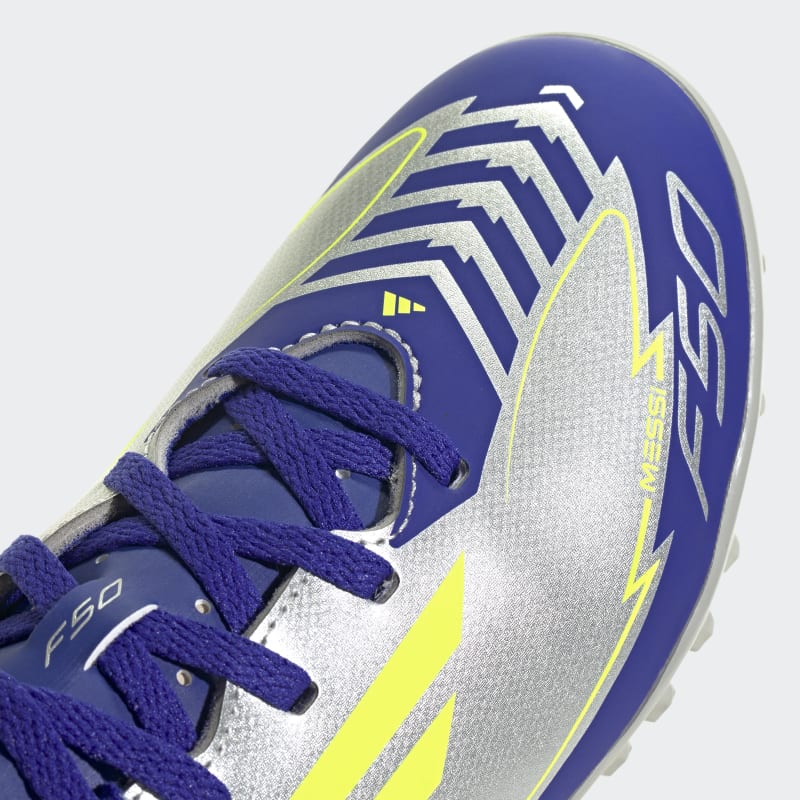 IH0923_7_FOOTWEAR_Photography_Detail View 1_grey.jpg