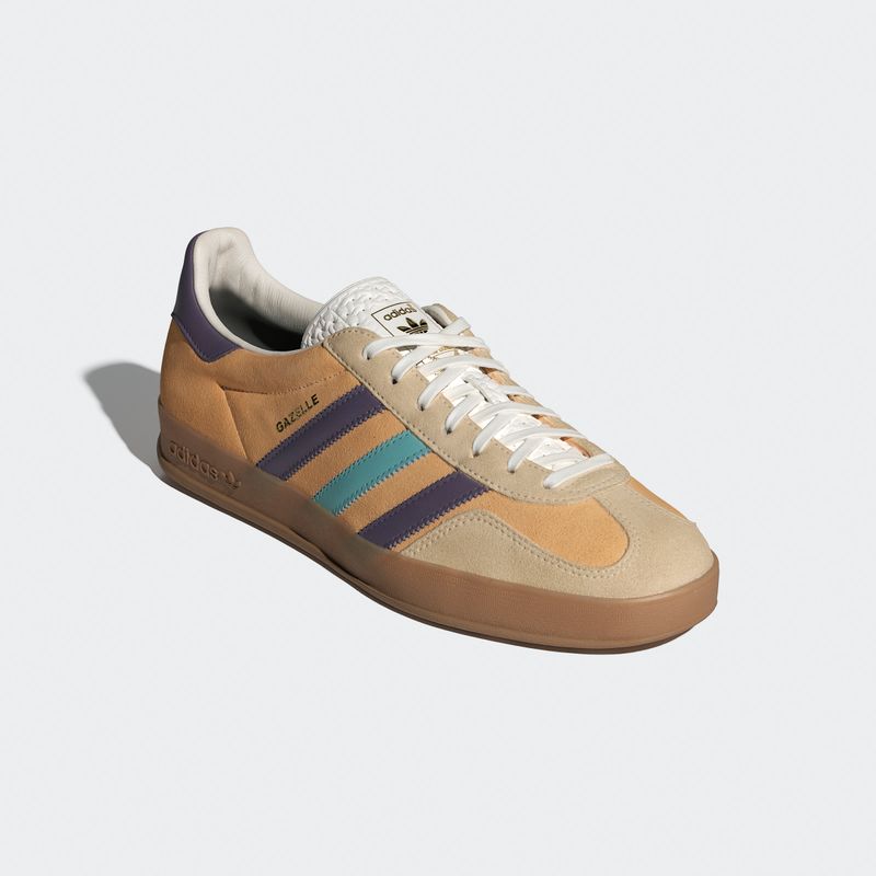 IG1636_6_FOOTWEAR_Photography_Front Lateral Top View_grey.jpg