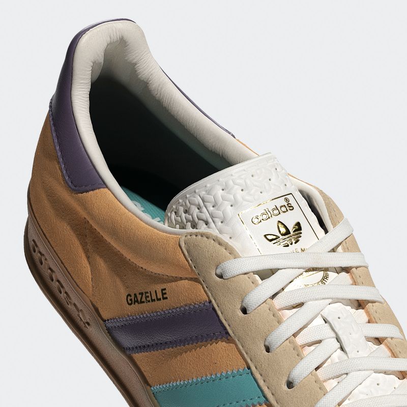 IG1636_8_FOOTWEAR_Photography_Detail View 1_grey.jpg