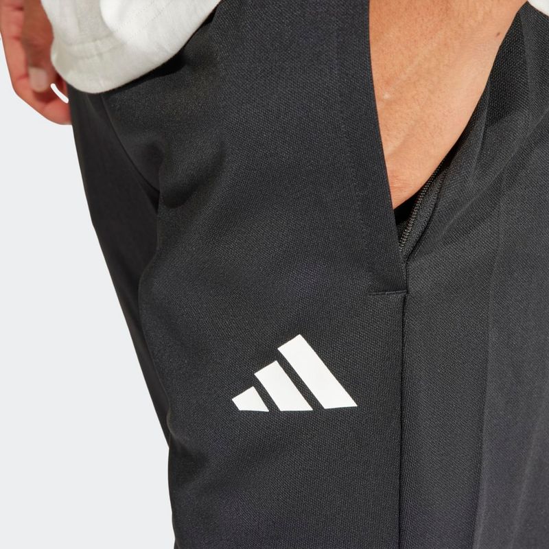 IR7848_7_APPAREL_On Model_Detail View 1_grey.jpg