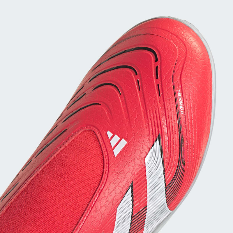 ID3824_8_FOOTWEAR_Photography_Detail-View-2_grey.jpg