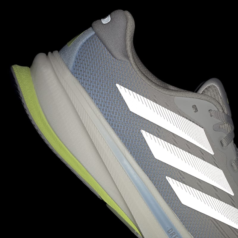 IH8708_13_FOOTWEAR_Photography_Reflective-Detail_grey.jpg