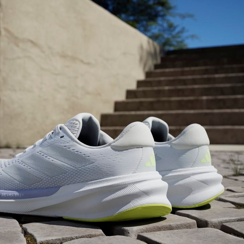 IH8658_22_FOOTWEAR_Photography_HeroMrktng View 10.jpg