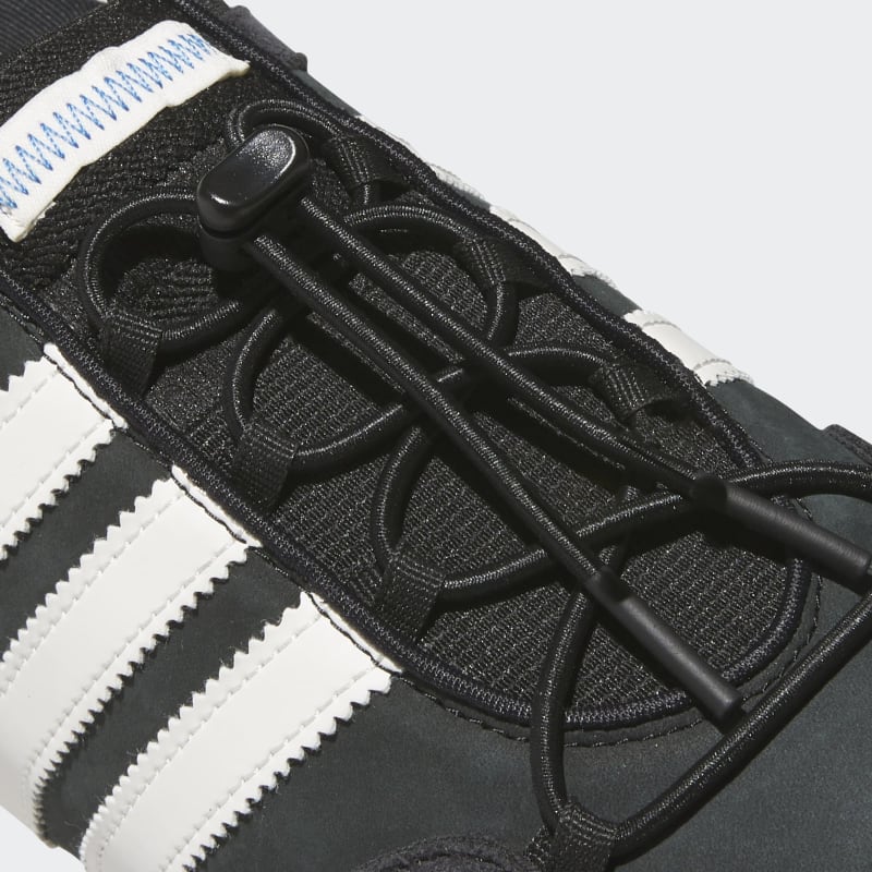 JQ9231_9_FOOTWEAR_Photography_Detail-View-2_grey.jpg