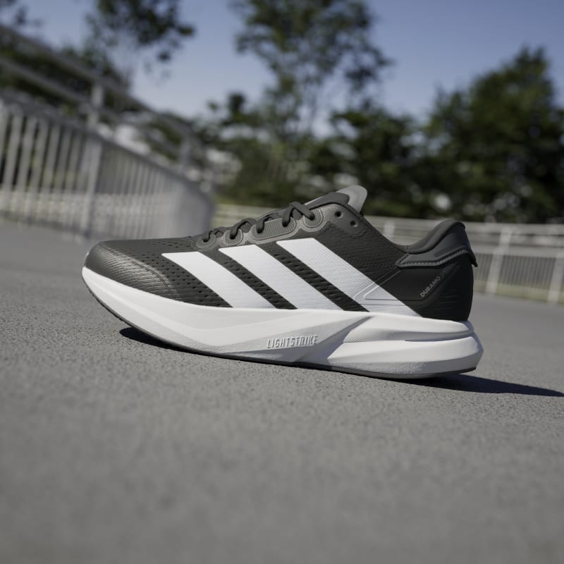 IH8201_20_FOOTWEAR_Photography_HeroMrktng View 7.jpg