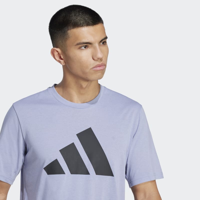 JC5341_6_APPAREL_On Model_Detail View 1_grey.jpg