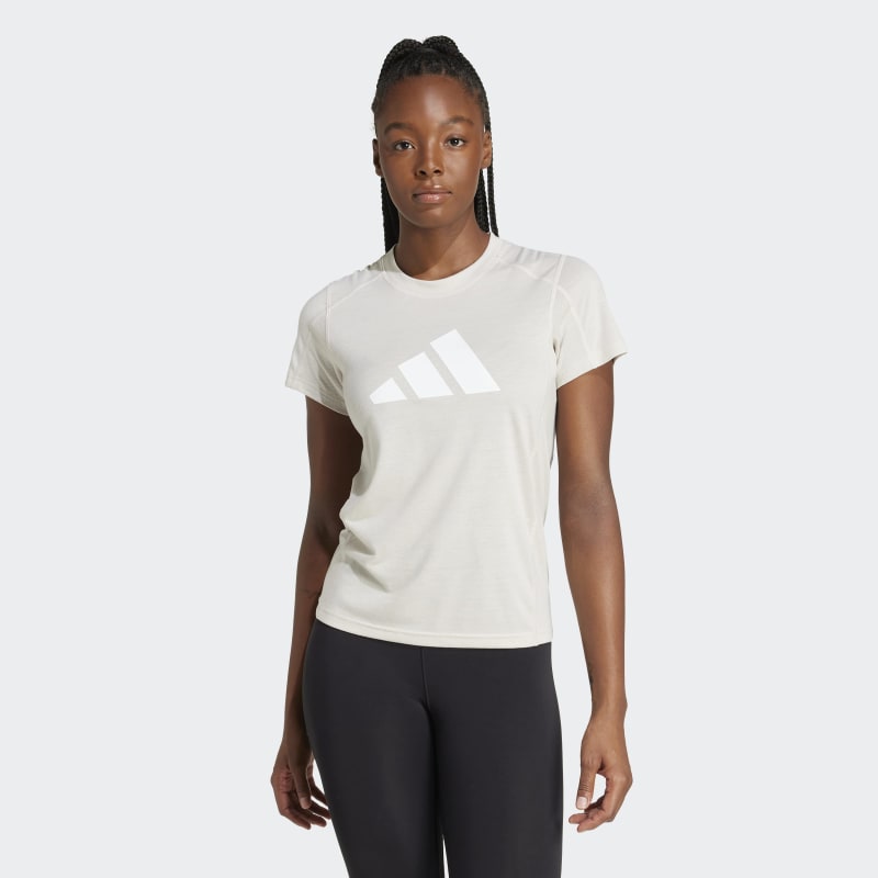 JC9594_3_APPAREL_On Model_Standard View_grey.jpg