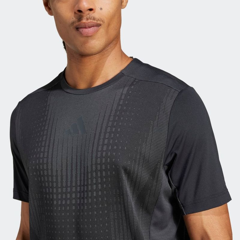 JI8196_6_APPAREL_On-Model_Detail-View-1_grey.jpg