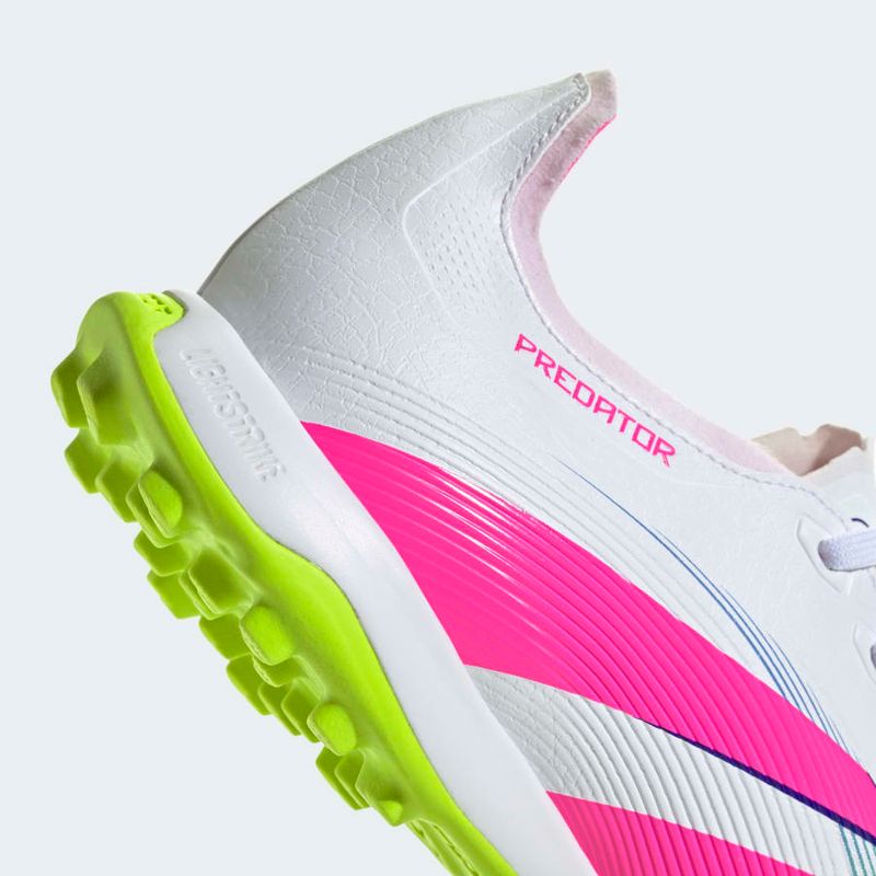 ID3767_9_FOOTWEAR_Photography_Detail-View-2_grey.jpg