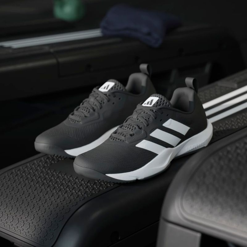 IH5255_18_FOOTWEAR_Photography_HeroMrktng-View-5.jpg