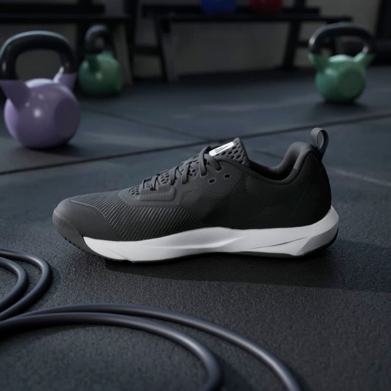 IH5255_20_FOOTWEAR_Photography_HeroMrktng-View-7.jpg