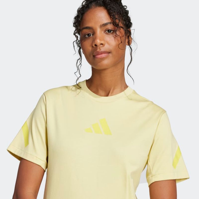 JC5400_6_APPAREL_On-Model_Detail-View-1_grey--2-.jpg