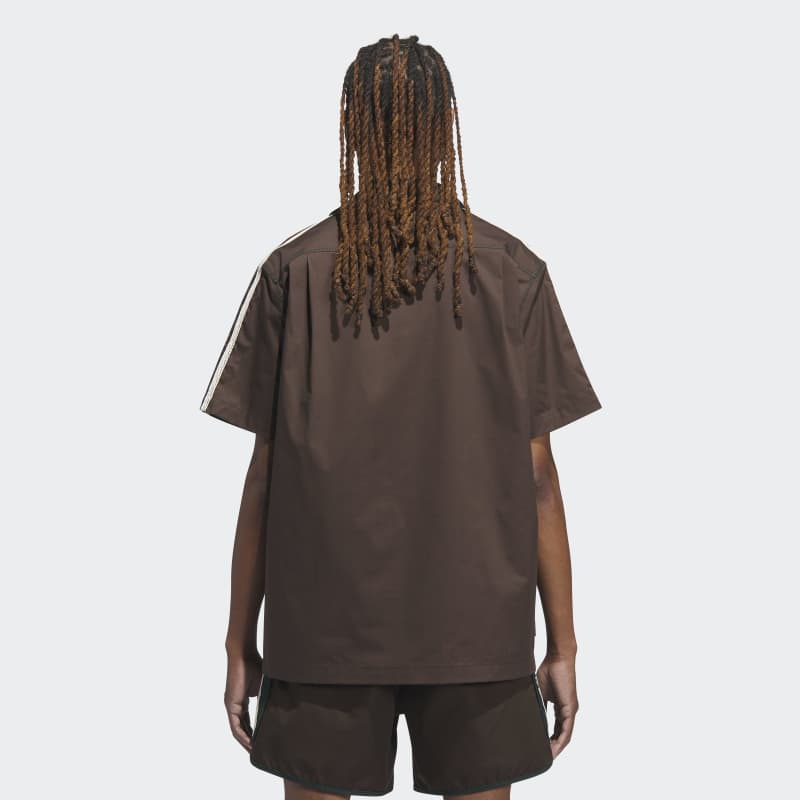 JP3870_5_APPAREL_On-Model_Back-View_grey