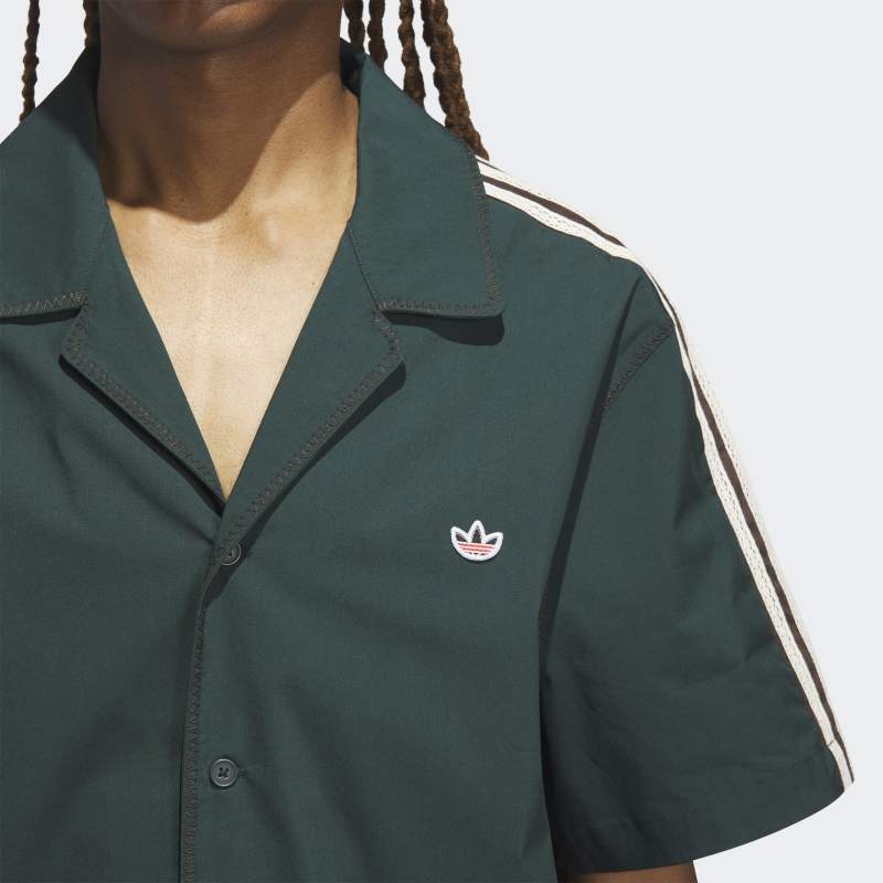 JP3870_7_APPAREL_On-Model_Detail-View-1_grey