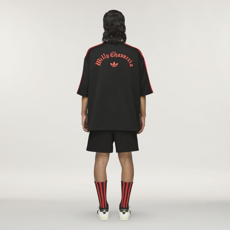 JW1447_4_APPAREL_On-Model_Back-View_grey