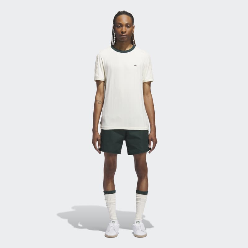 JN7728_6_APPAREL_On-Model_Walking-View_grey