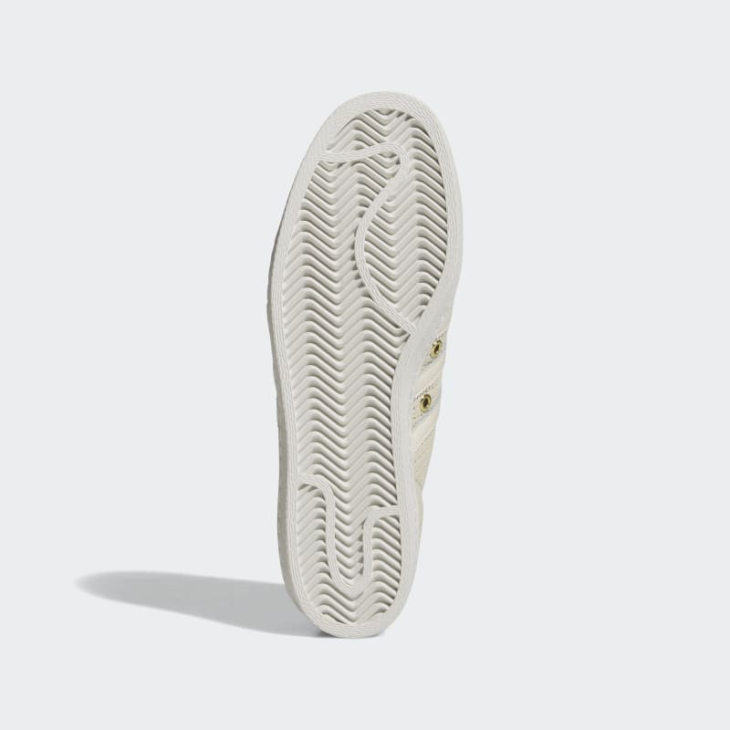 JS2593_4_FOOTWEAR_Photography_Bottom-View_grey