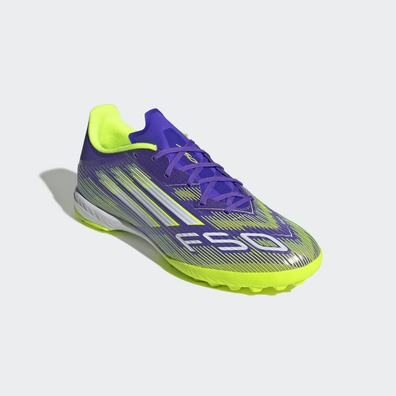 JH7724_5_FOOTWEAR_Photography_Front-Lateral-Top-View_grey