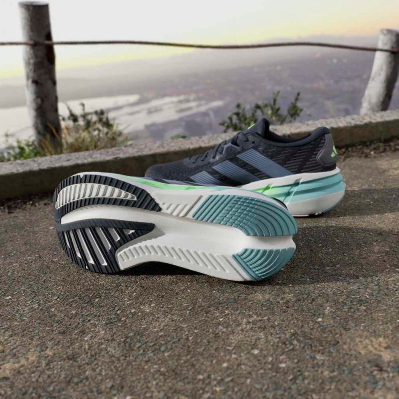 JR0310_18_FOOTWEAR_Photography_HeroMrktng-View-4